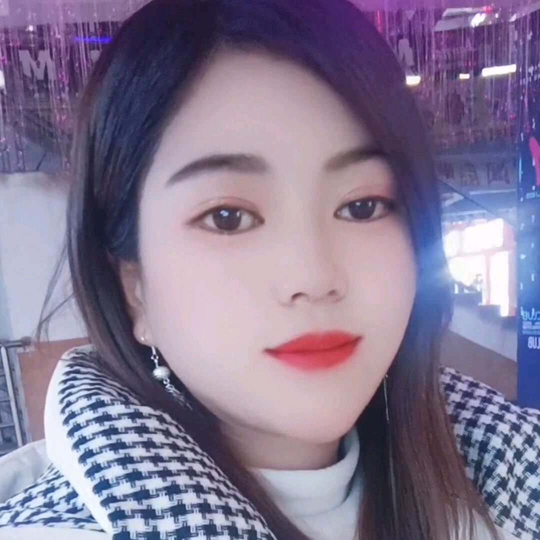 🦋是小胡呀🦋
