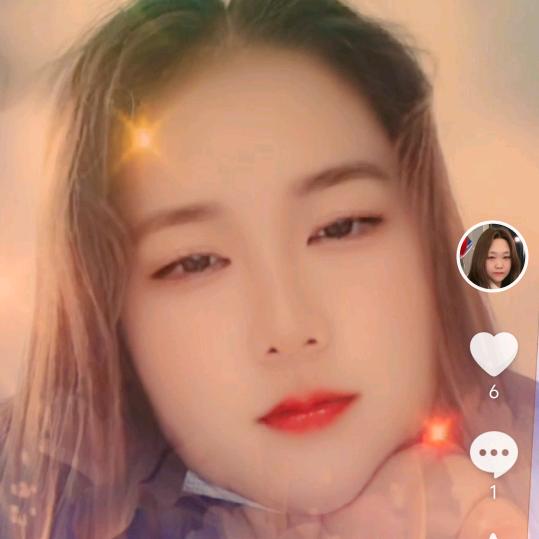 我的眼泪流给谁？谁能理解我？
