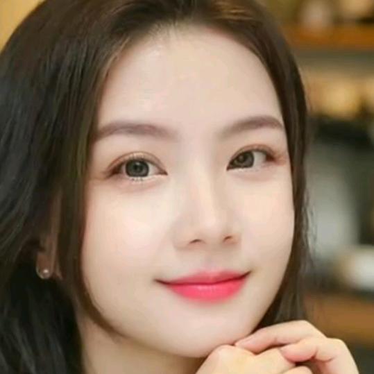 (ง •̀_•́)ง加油吧英子♥(｡￫v