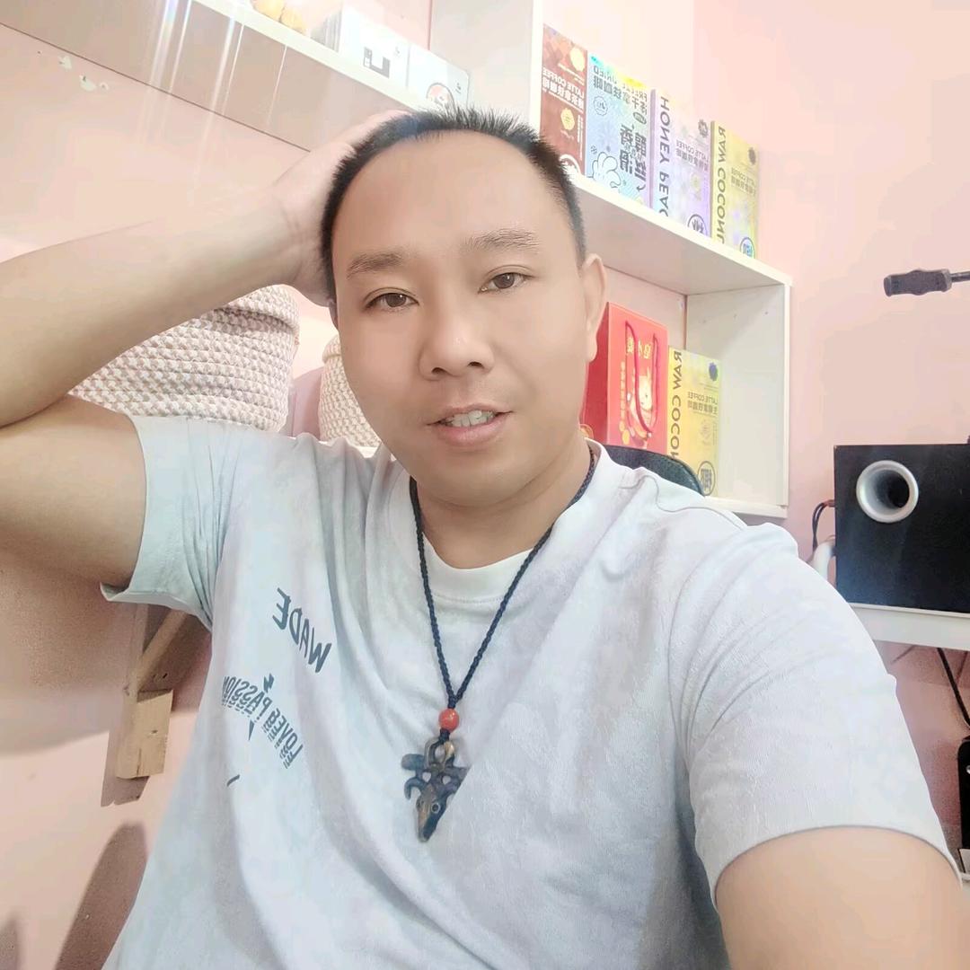 玉石爱上美石（共赏天成石之奇）