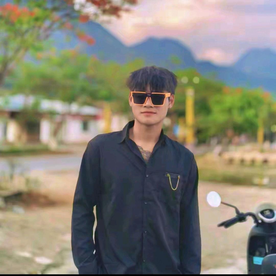👑ဢၢႆႈထွမ်း👑