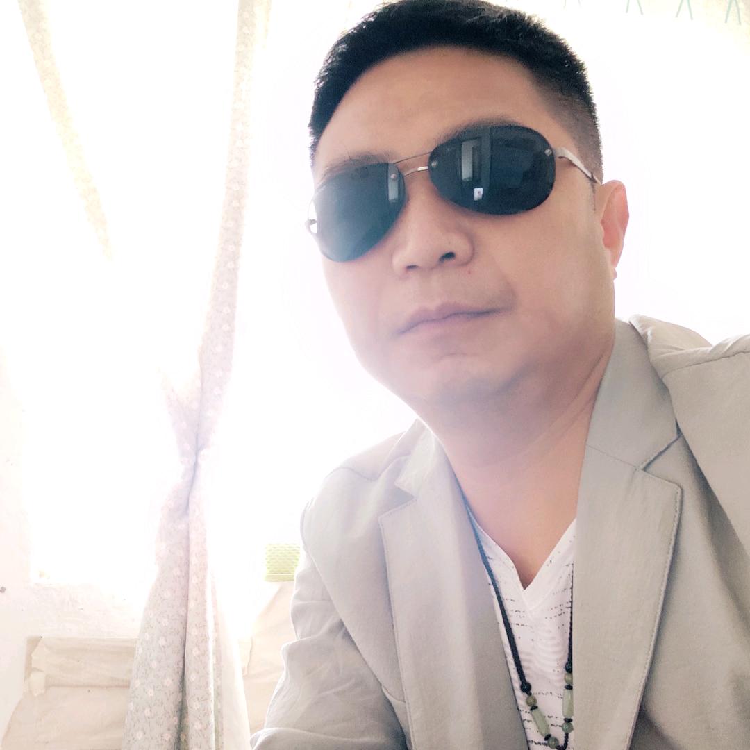 @囚鱼不知海蓝