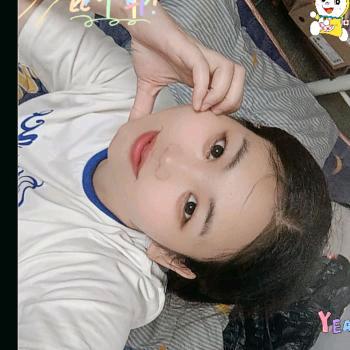 笑含章