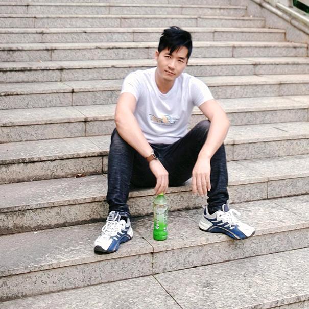 恍如隔世 往事清0