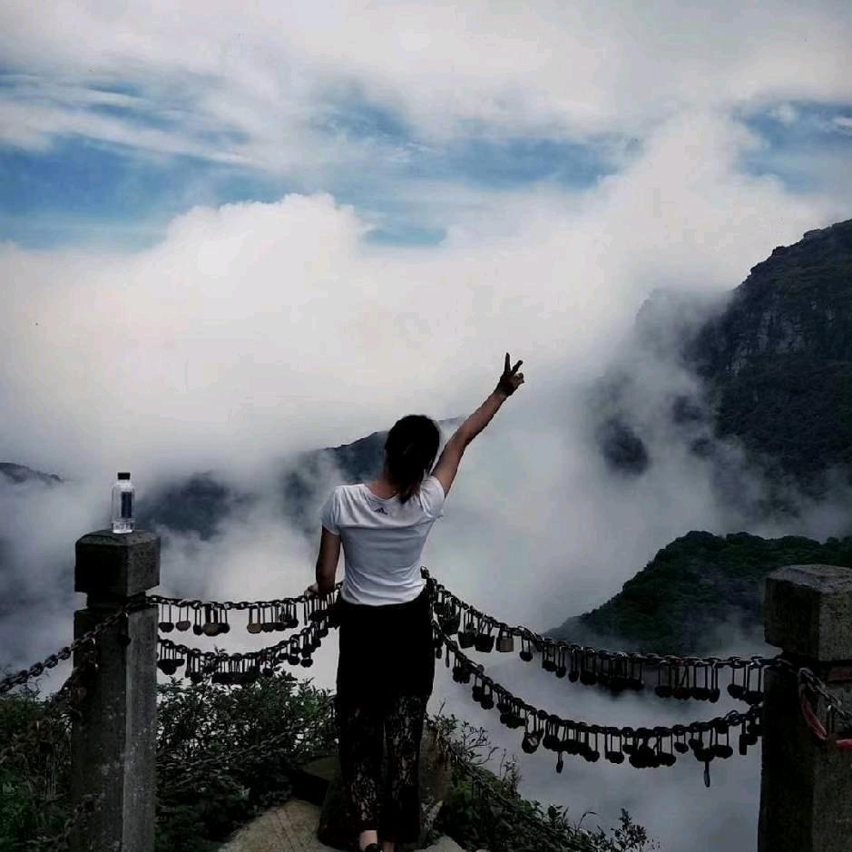 TlYUE媞悦女装（湄潭店）