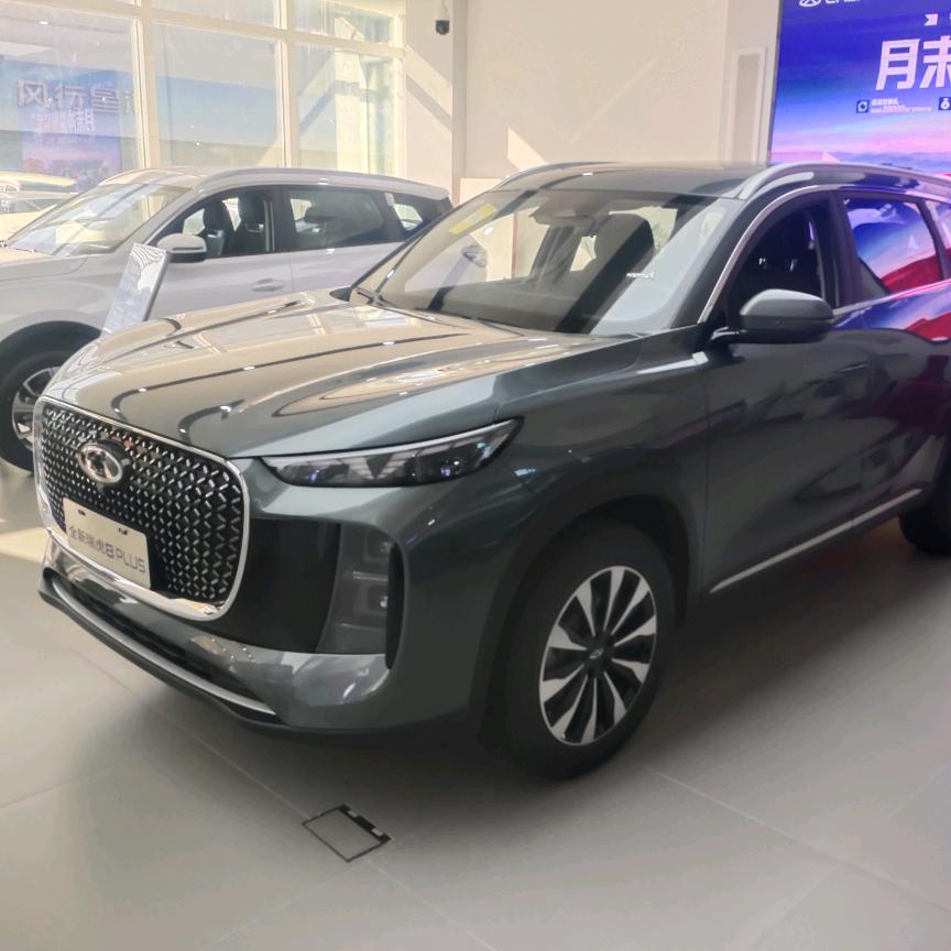 上海奇瑞汽车鸿翎客户经理小朱