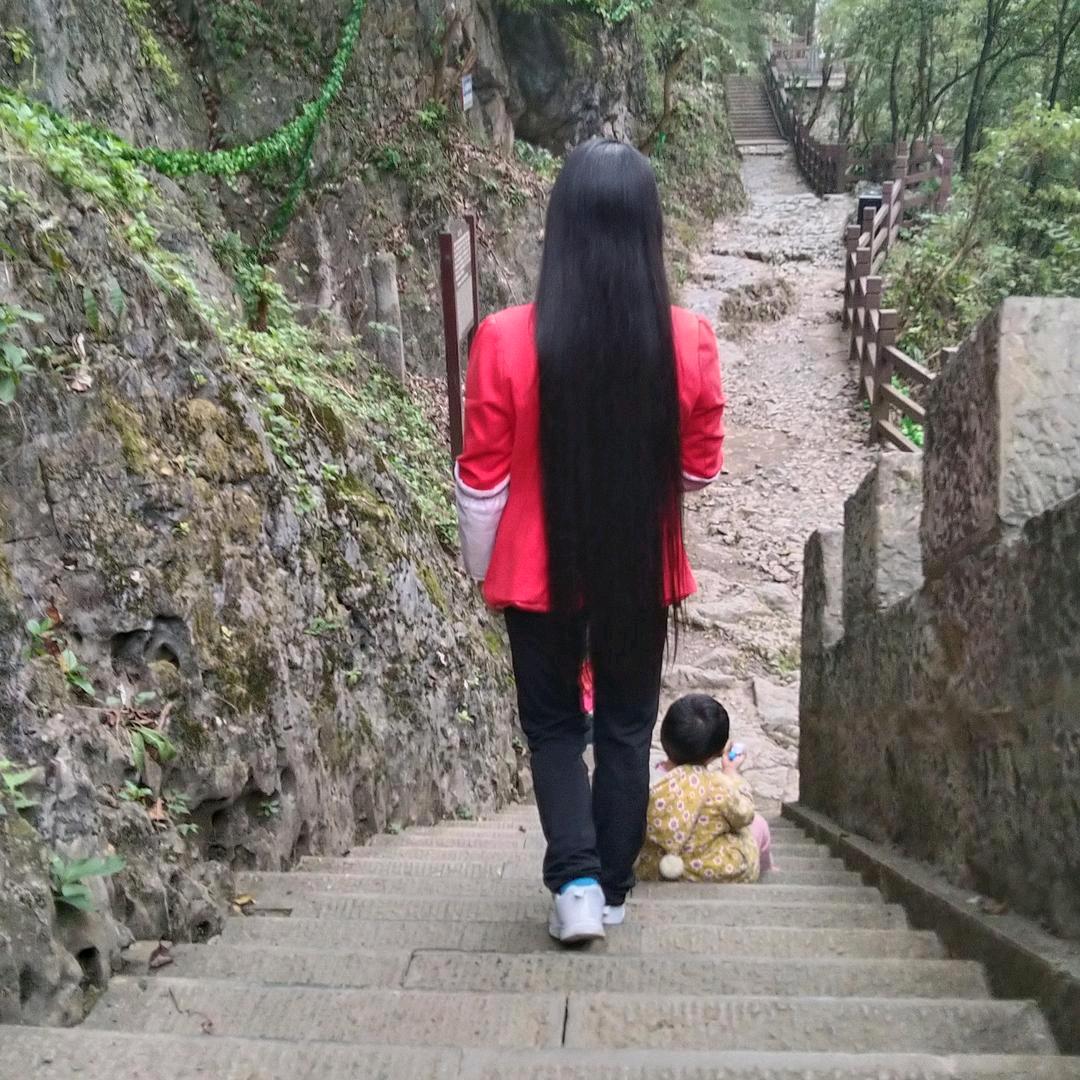 长发飘飘