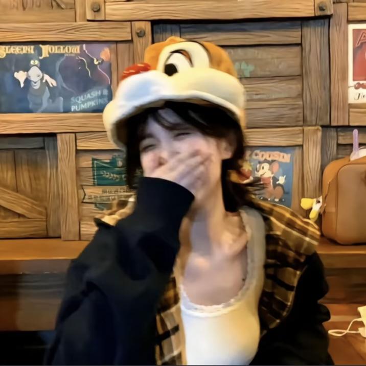 𝙀𝙈𝙊版小菊Ծ‸Ծ