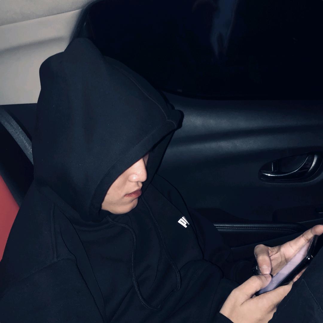 混的春暖花开🌿