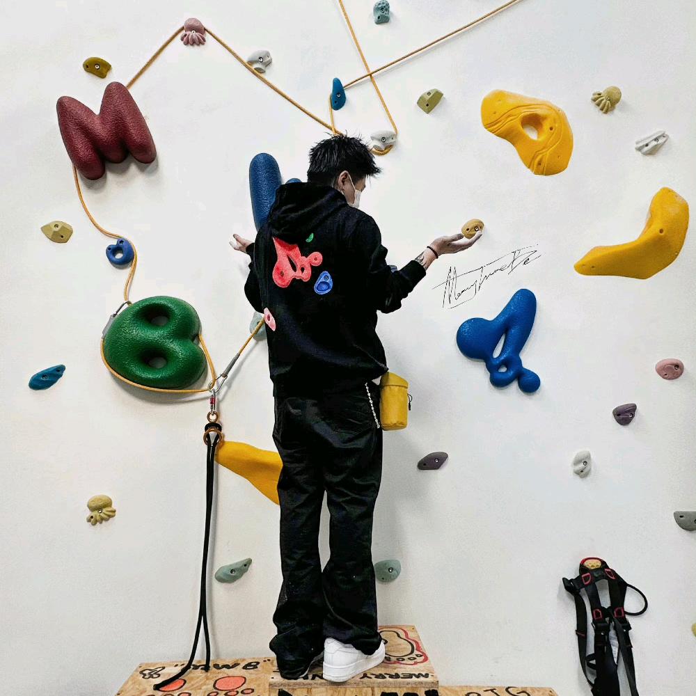 咕咕嘎嘎🏸💸