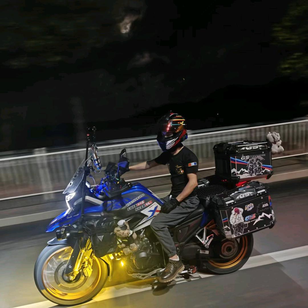 追风者（ 藓 ⁹⁰⁰³）