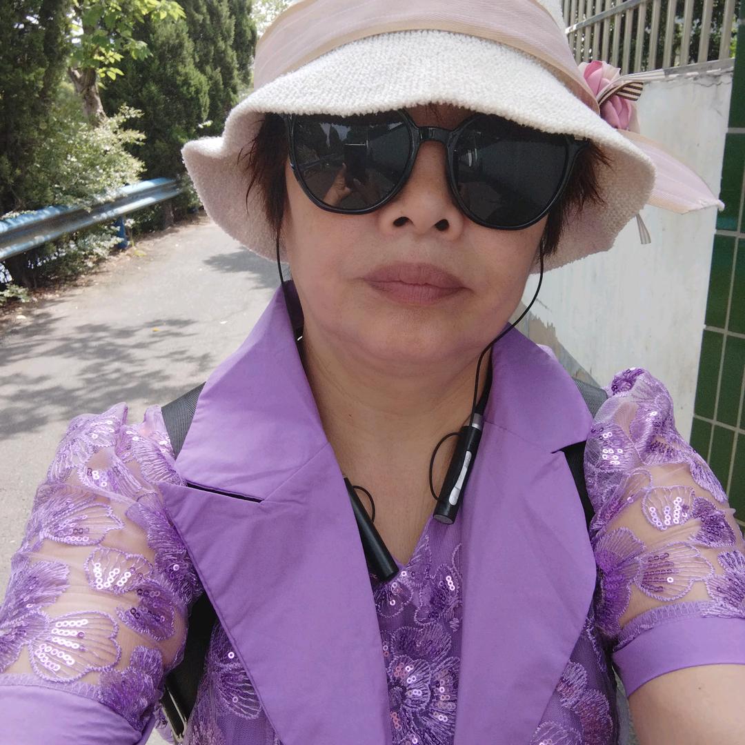 握不住的沙子随手扬了它