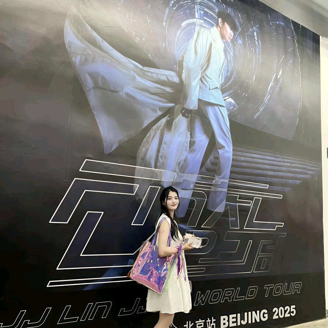 潘小小
