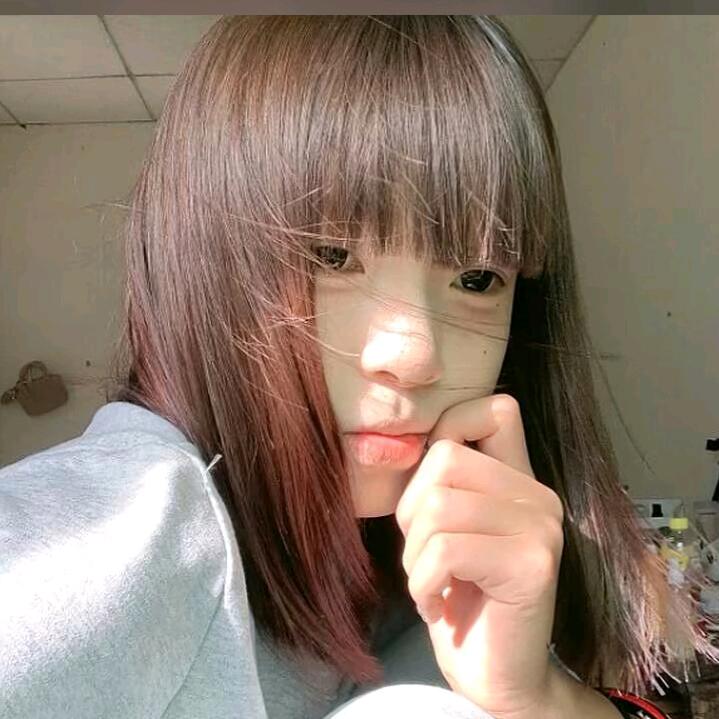 小猫爱吃鱼≽^•༚