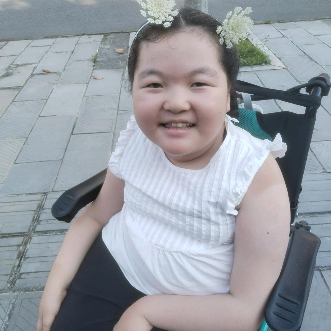 轮椅姑娘