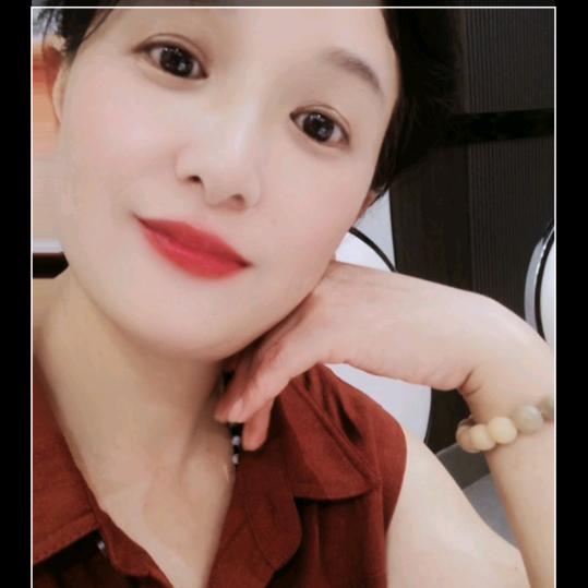 哼着自己的小调调