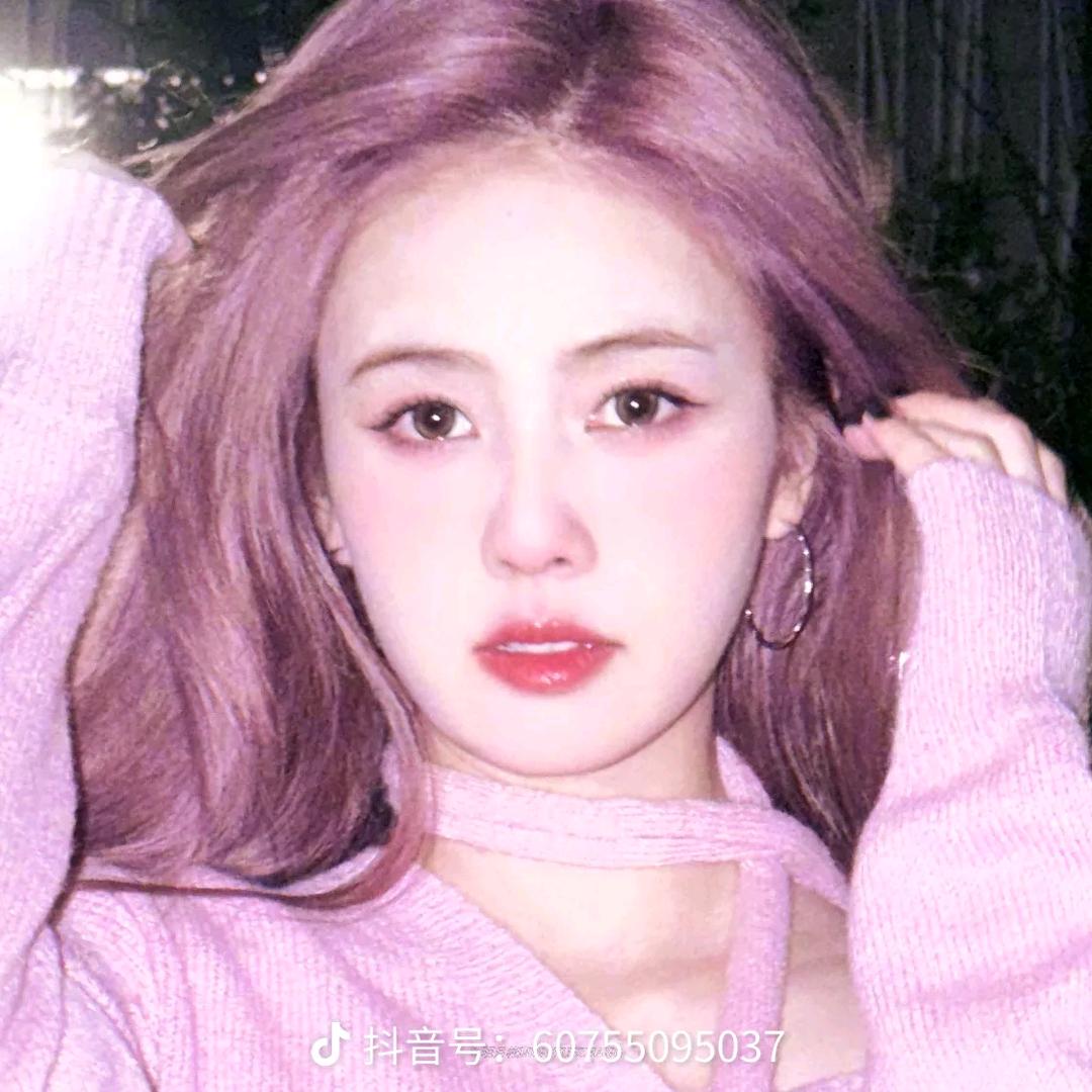 菠萝味的白梦妍和欣欣