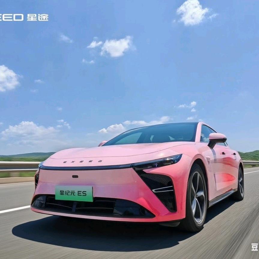 卖车亏钱下海拍片为人社恐只能演猥琐的上司