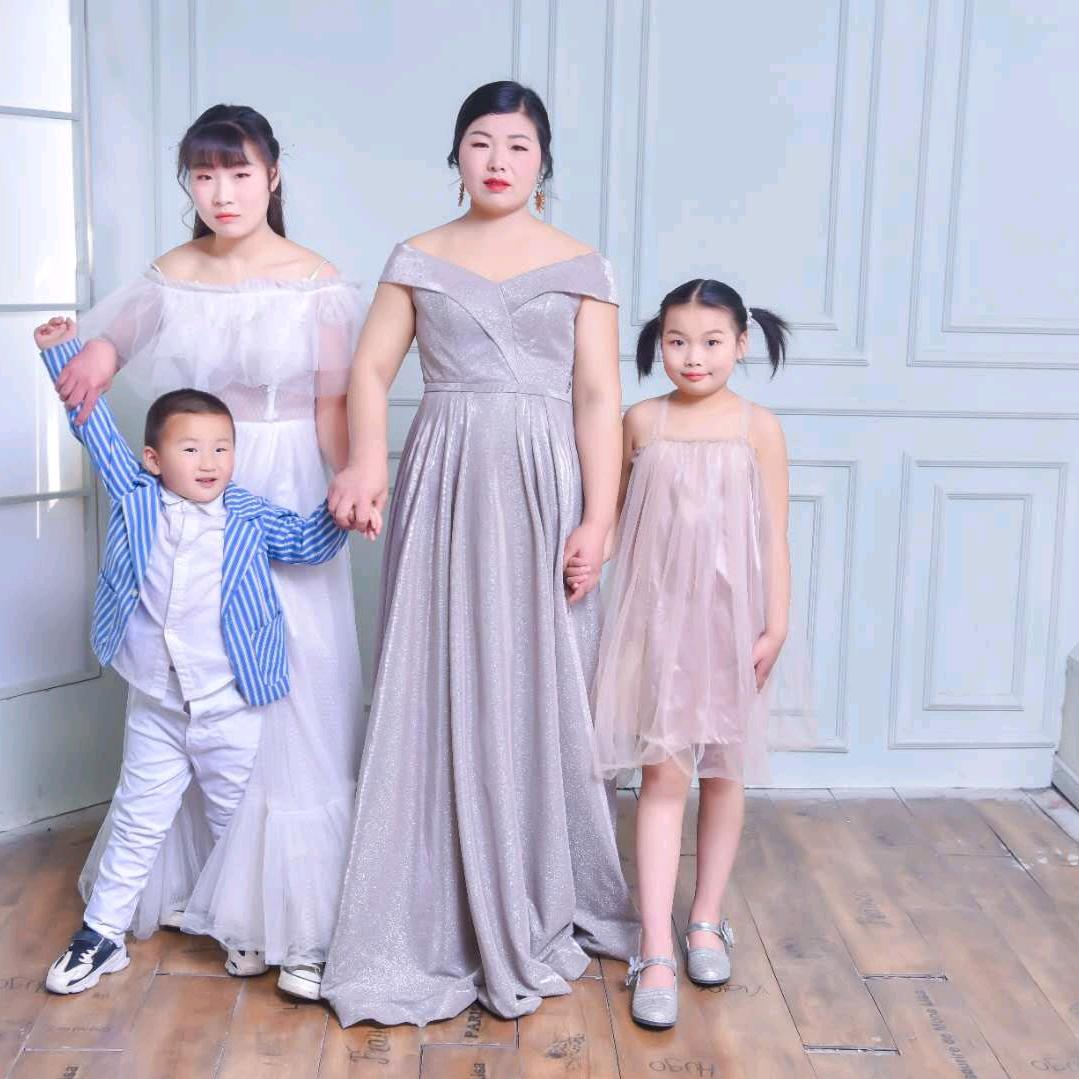 三个娃的妈妈