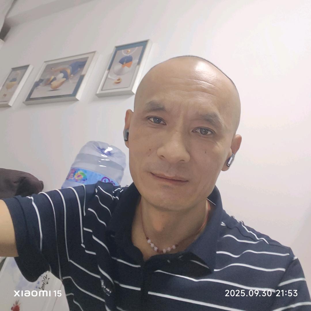 彭向东