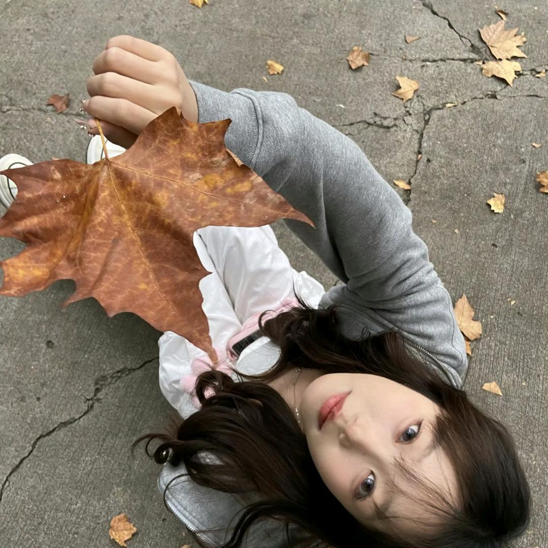 了了.