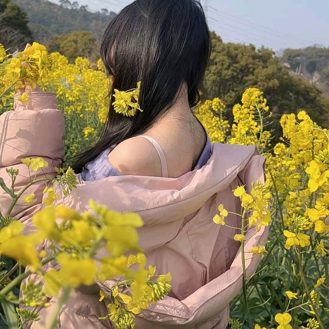 小燕子记录生活🙉美睫美甲师