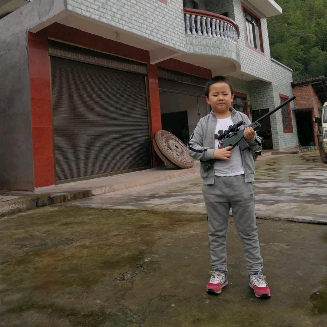 小高志