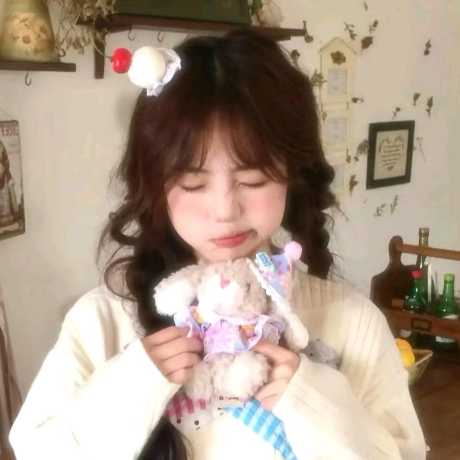 -想小猫的小鹿-