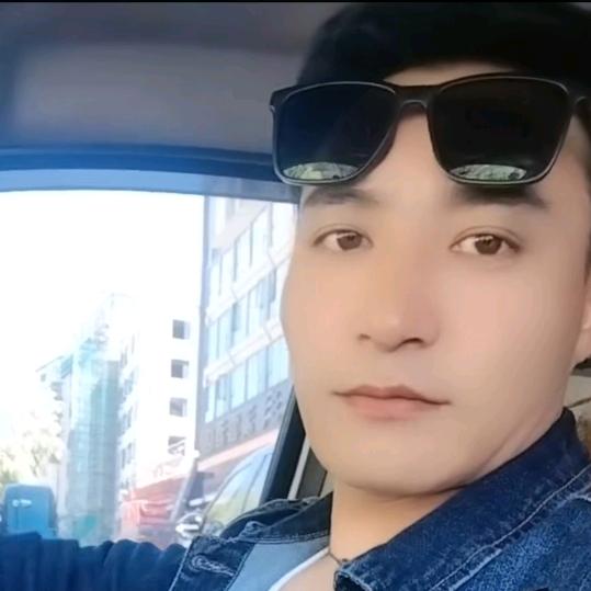 雪山男孩
