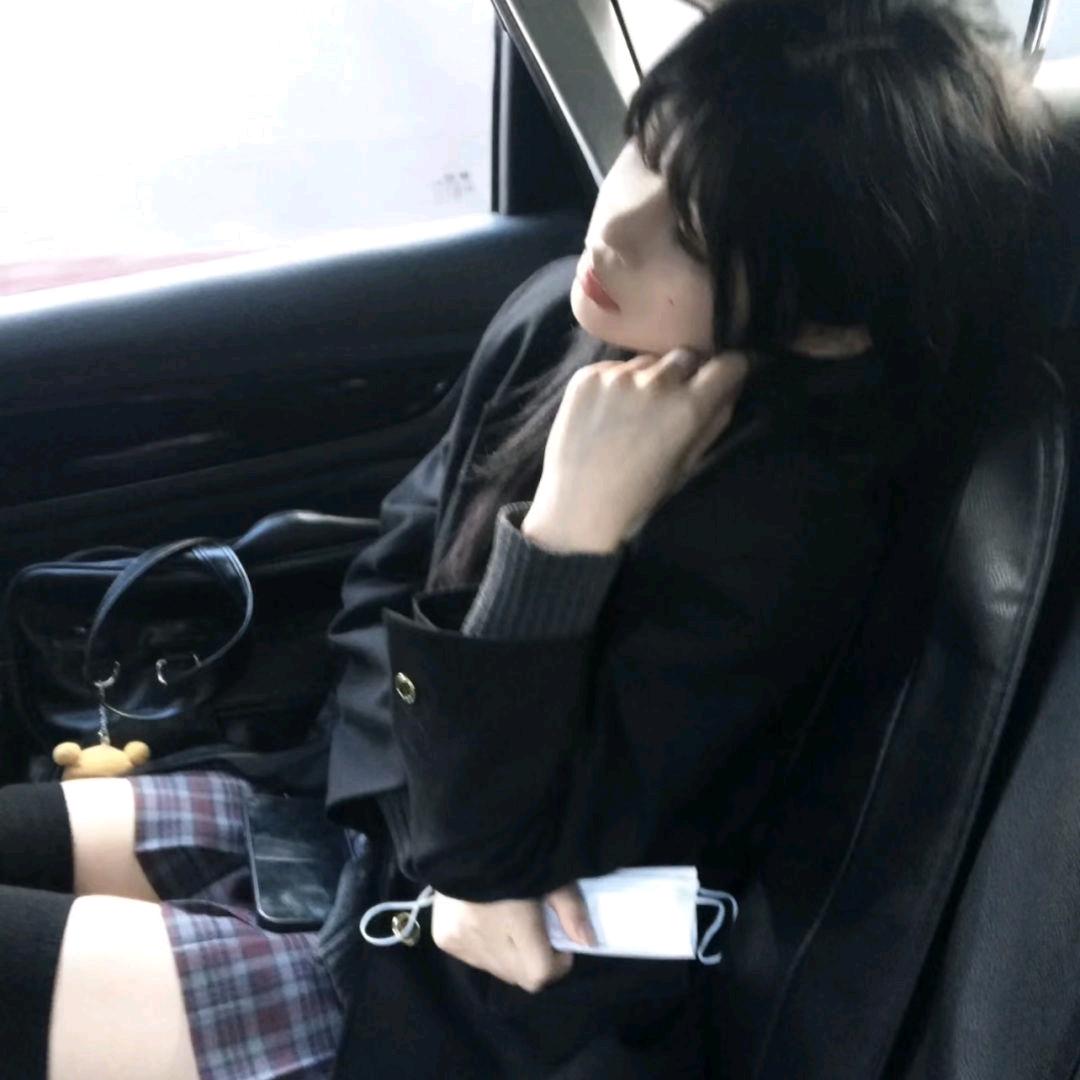 梨梨爱吃梨