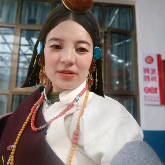 藏族女孩