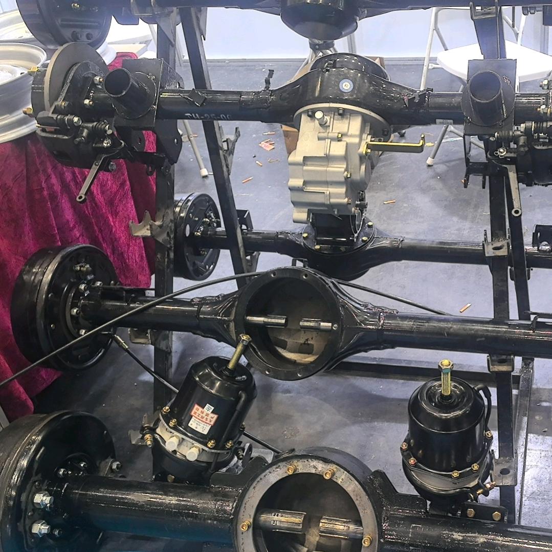 齐嘉鑫通合车桥销售业务员