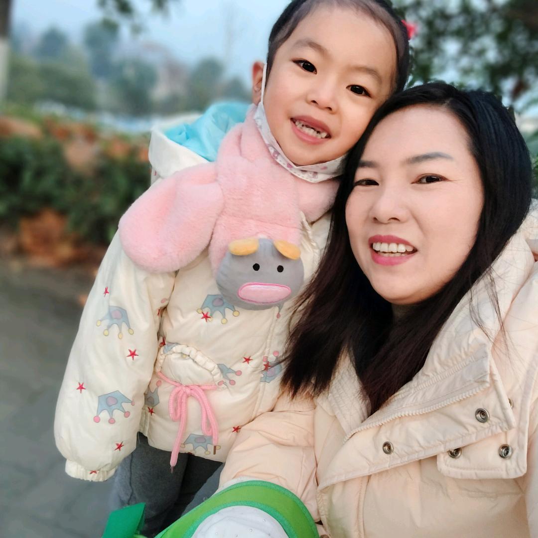 FANG芳  美都西瓜直销