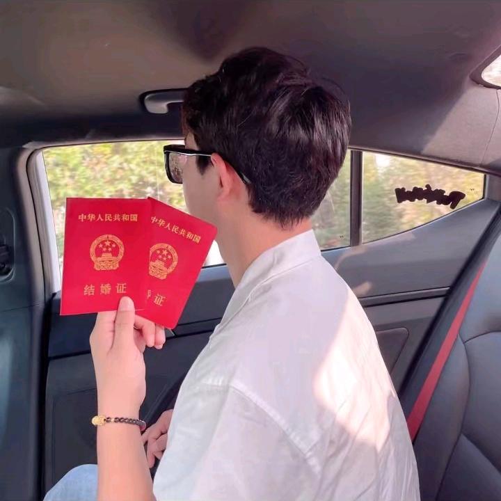 做杨义春家的小懒猫