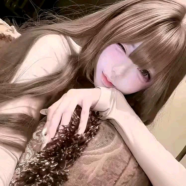 灵绾月头像