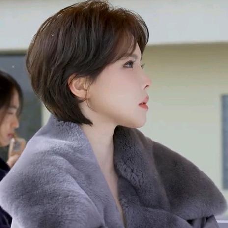 溶溶（穿搭分享）