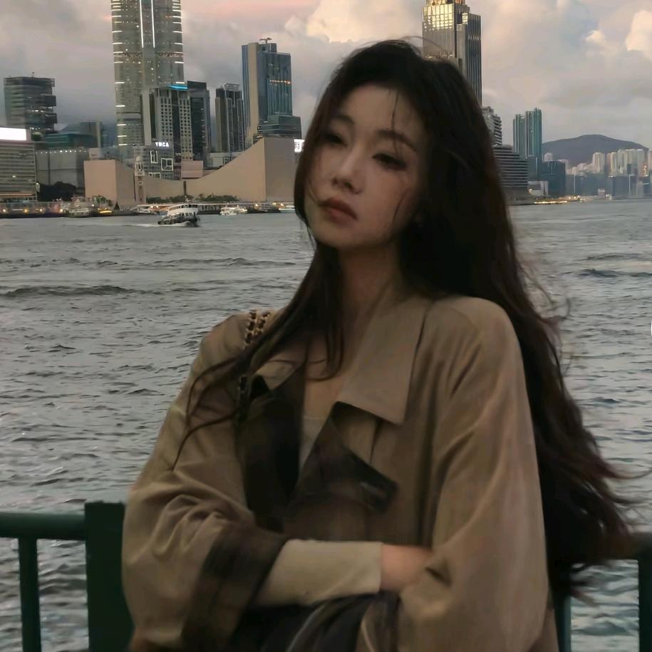 EIA一尧穿搭小店🥰