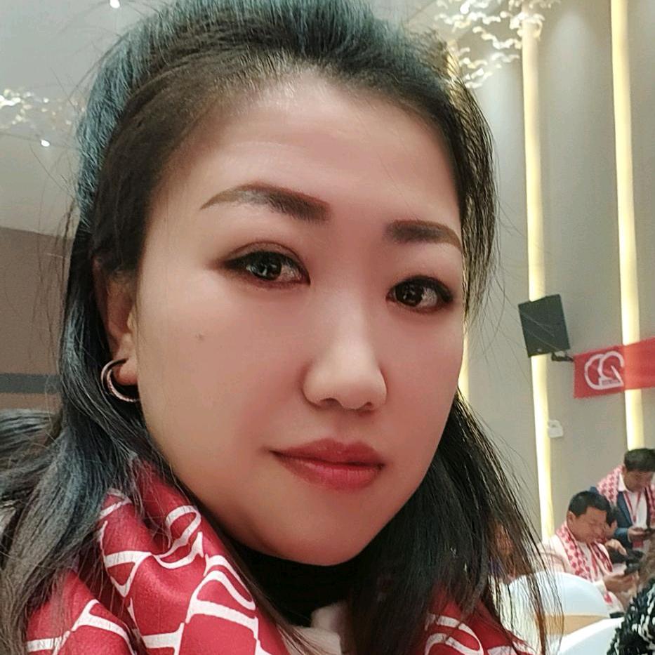 春春姐@贵州大方县轩尼斯门窗18:18播