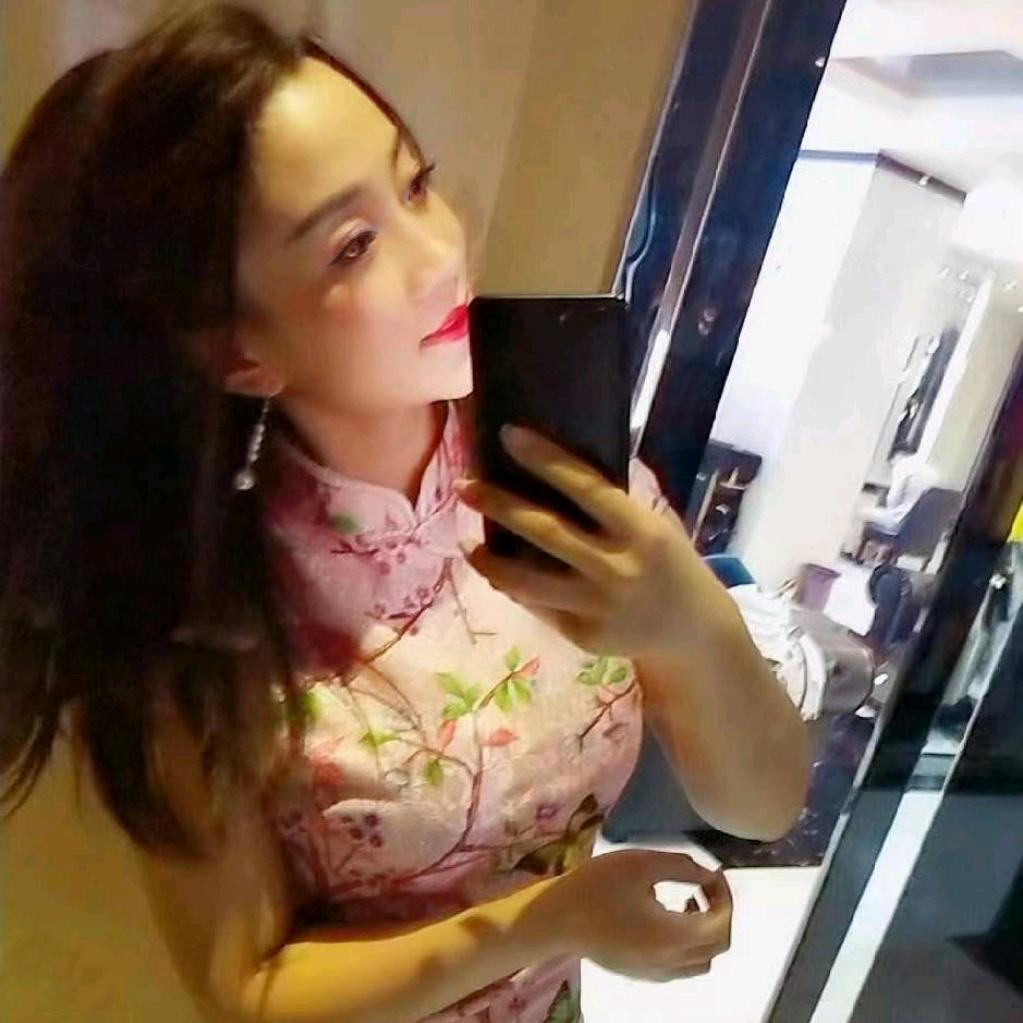 芳芳二手车批发