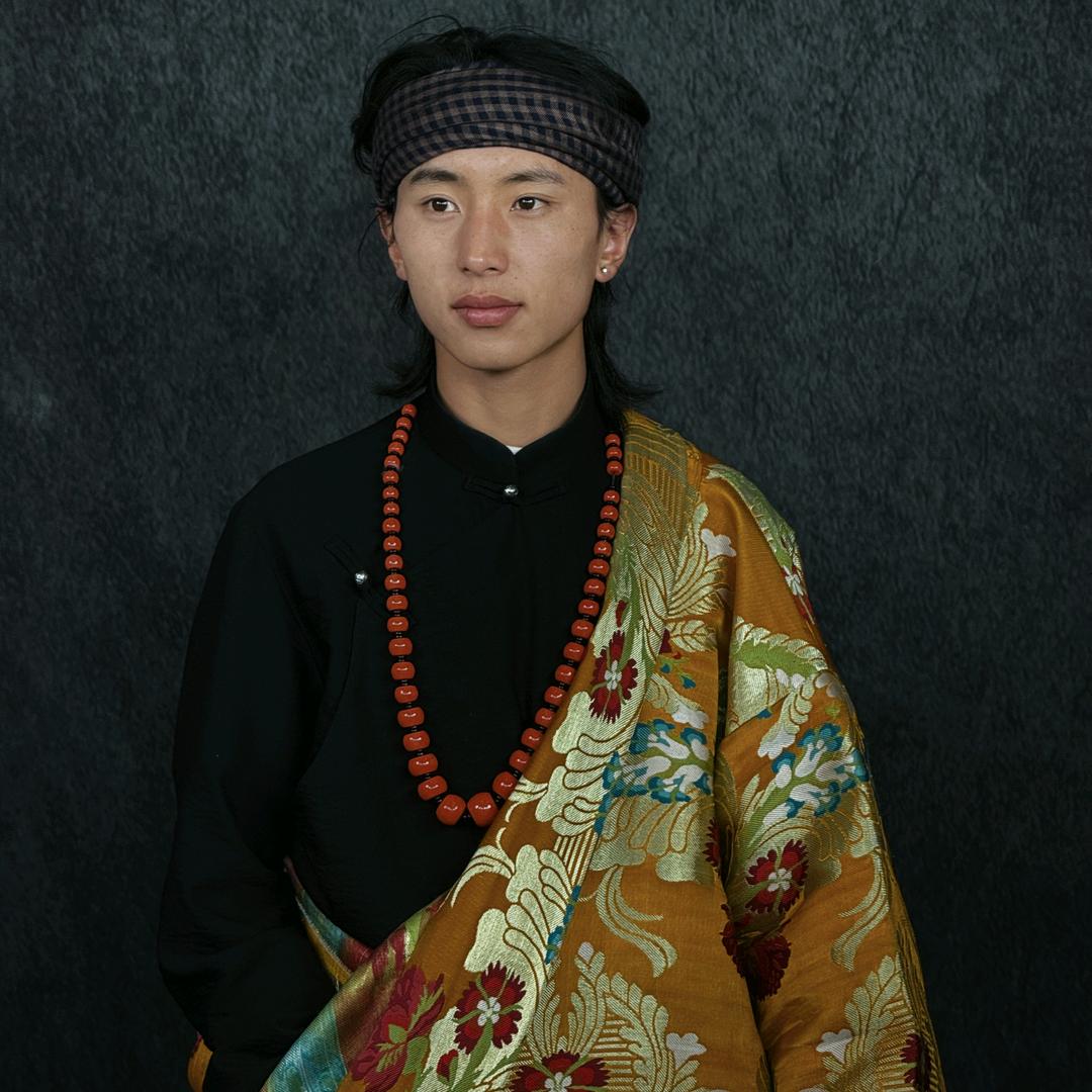 登巴洛珍
