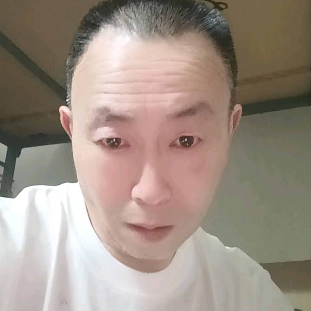 男神龚哥
