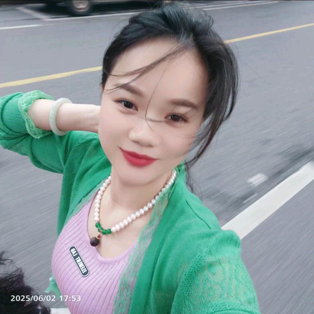 安  妮