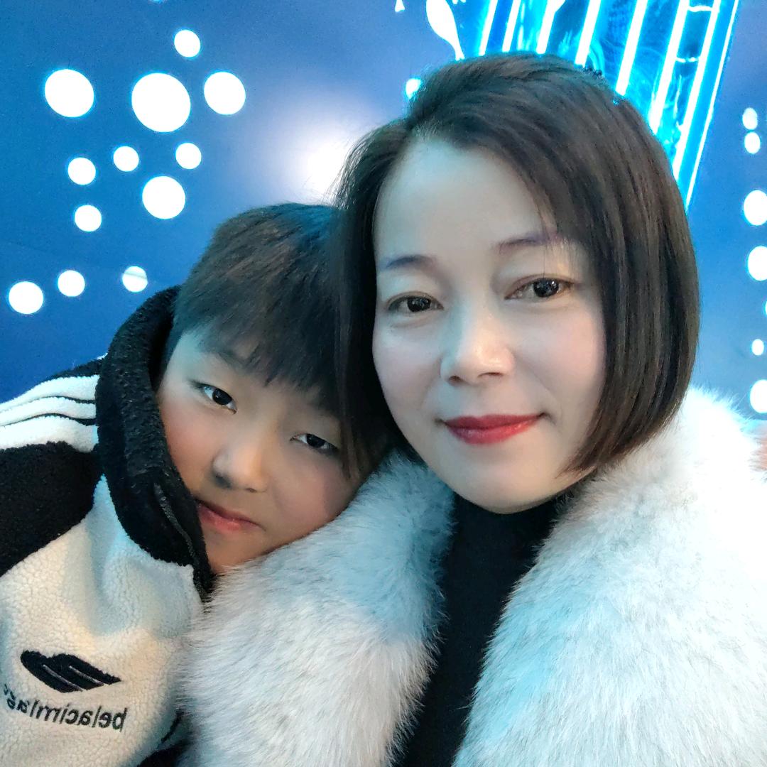 大脸妹