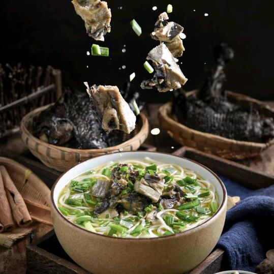 原滋原味.乌鸡米线