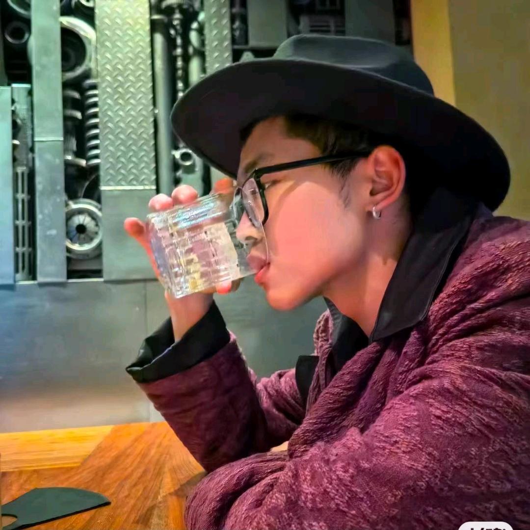 某二代阿狗（牢门子弟）