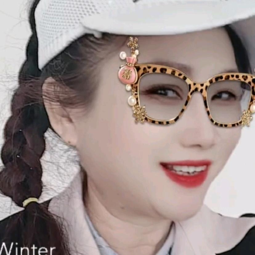 农村梦姐🎤(晚上九点半直播)