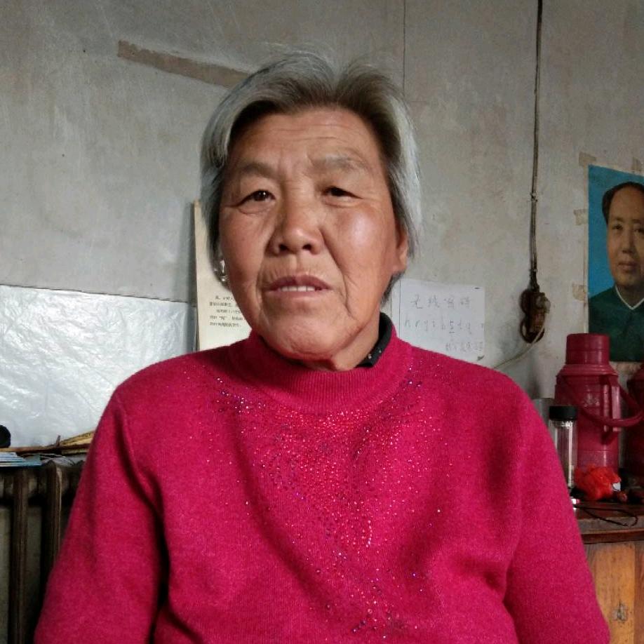 小棒生活在农村