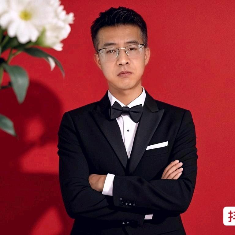 眼镜哥