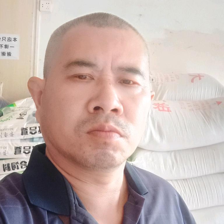 贵州李哥预混料代理商曾哥忠康种养殖基地