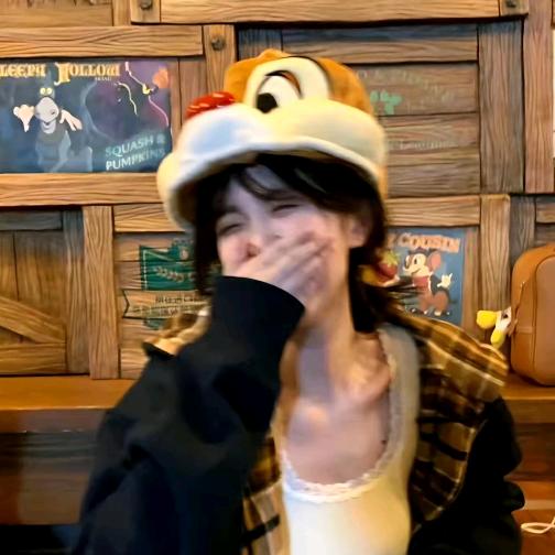 香蕉你个不娜娜ฅ˙Ⱉ˙ฅ